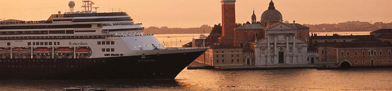 El elegante Rotterdam llegando a la bella ciudad de Venecia